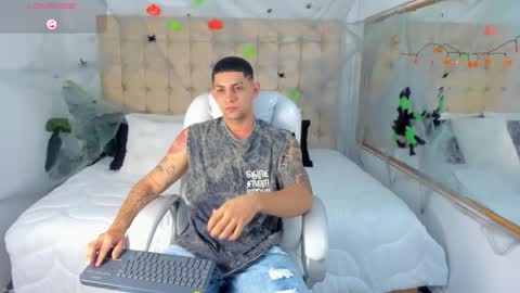 alex online show from October 2025 12:02:01 PM