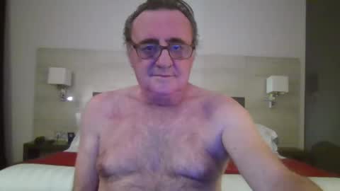 Snapshot of alex_fetishplayer chatting on January 2025 04:40:01 PM Alex online show from January 2025 04:40:01 PM