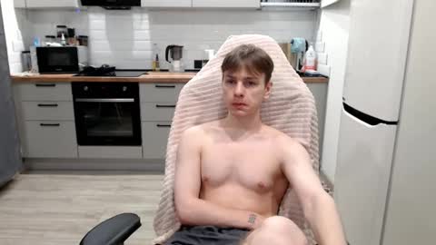 Alex online show from November 2025 02:01:02 AM