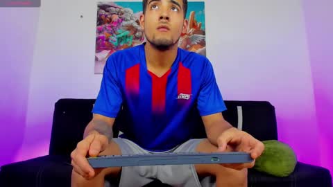 i am Alex online show from February 2025 01:35:01 AM