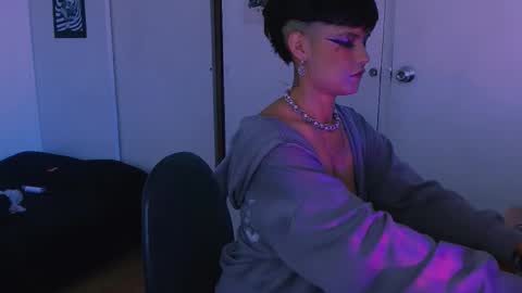 Alex online show from December 2025 08:14:02 PM