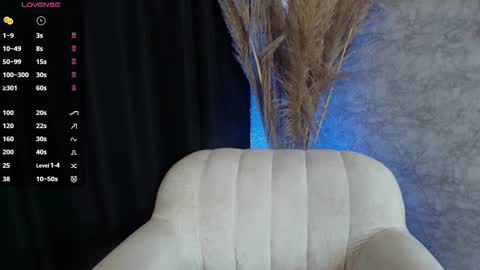 alexa_foxx27 online show from January 2026 07:49:02 PM