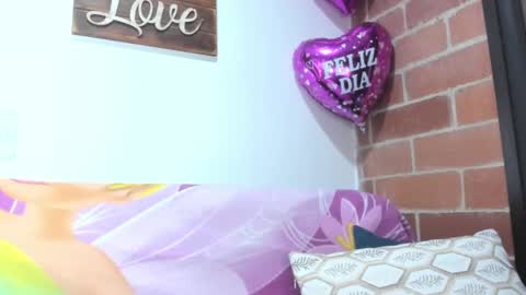 Snapshot of alexa_latina chatting on January 2025 08:55:01 PM alexa latina online show from January 2025 08:55:01 PM