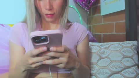 Snapshot of alexa_latina chatting on September 2025 03:39:02 PM alexa latina online show from September 2025 03:39:02 PM