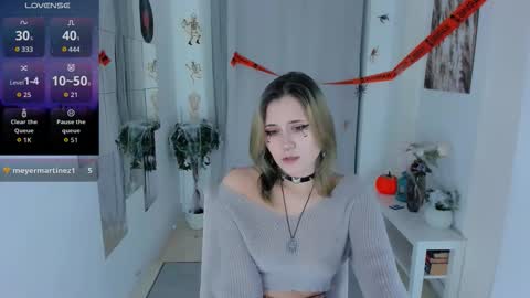 Snapshot of alexa_lexi chatting on October 2025 04:42:02 PM alexa_lexi online show from October 2025 04:42:02 PM