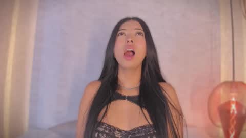 Alexa Millers online show from November 2025 04:38:01 AM