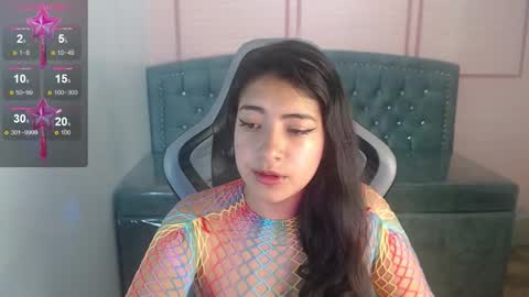 Alexandra online show from October 2025 12:35:02 PM