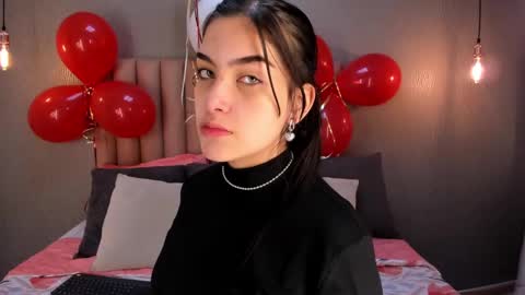 Alexa Thaylor online show from February 2025 03:10:02 PM