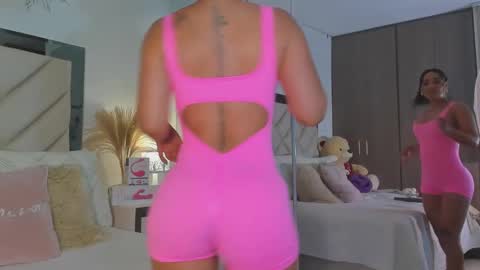 alexa_tobar online show from February 2025 12:20:01 AM