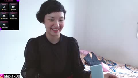 Alexandra 3 online show from February 2025 04:21:01 PM