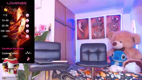 alexafoxxy01 online show from November 2025 09:48:02 PM