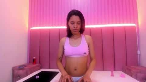 Snapshot of alexagrace12 chatting on January 2026 02:21:01 PM alexagrace12 online show from January 2026 02:21:01 PM