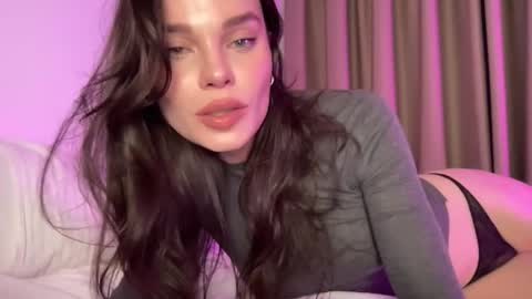 Snapshot of alexalex2095 chatting on March 2026 09:33:02 PM Ember Valentine online show from March 2026 09:33:02 PM