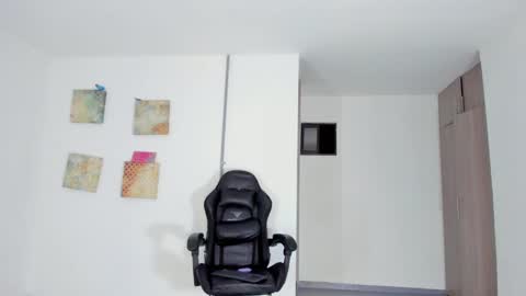 Snapshot of alexalovecastle1 chatting on January 2025 11:35:01 PM Alexandra Castillo online show from January 2025 11:35:01 PM