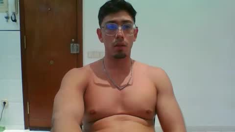 Snapshot of alexandbrandom chatting on September 2025 06:53:02 PM Dotados online show from September 2025 06:53:02 PM