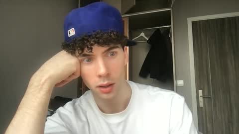 Snapshot of alexander0_ chatting on February 2026 08:09:01 AM Alexander online show from February 2026 08:09:01 AM