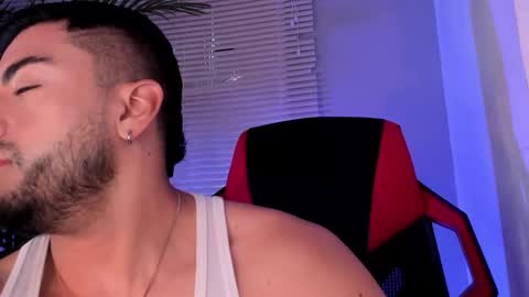 Snapshot of alexander_diiaz chatting on October 2025 11:42:01 AM Alexander Diaz online show from October 2025 11:42:01 AM