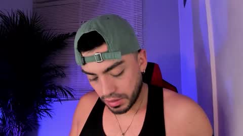 Snapshot of alexander_diiaz chatting on October 2025 12:22:02 AM Alexander Diaz online show from October 2025 12:22:02 AM