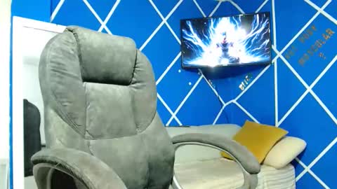 alexander online show from October 2025 11:26:02 PM