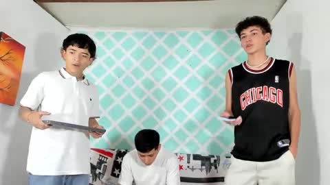 chicos hot online show from December 2024 08:17:01 PM