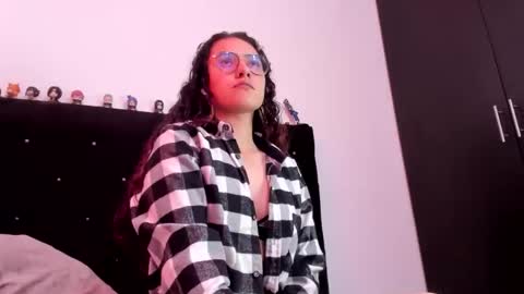 alexandra clauss online show from March 2026 06:49:01 PM