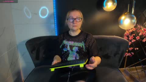 Alexandra online show from December 2024 01:47:01 PM