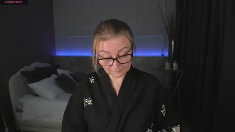 Alexandra online show from January 2025 03:32:02 AM