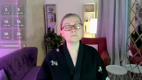 Alexandra online show from November 2025 08:42:01 PM