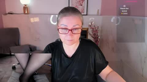 Alexandra online show from May 2026 08:47:02 PM