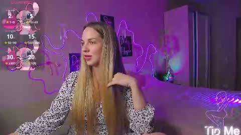 alexandracandy online show from July 2026 12:09:01 PM