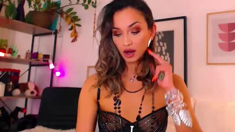 alexandrawooow online show from April 2026 11:31:01 AM