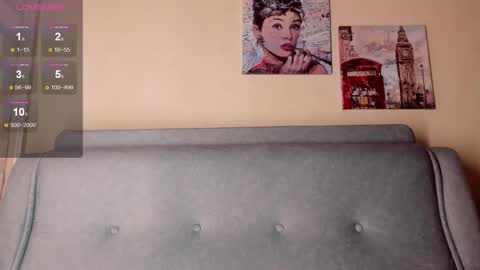 AlexaStevens online show from October 2025 05:33:02 PM