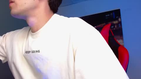 alexgiraldo__ online show from May 2026 04:50:02 AM