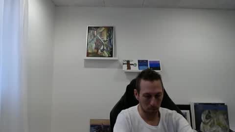 Snapshot of alexhunter4u chatting on December 2024 09:28:01 AM alexhunter4u online show from December 2024 09:28:01 AM