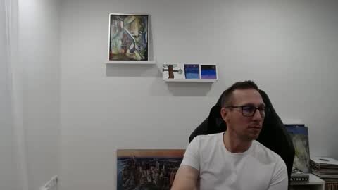 Snapshot of alexhunter4u chatting on December 2024 10:24:01 PM alexhunter4u online show from December 2024 10:24:01 PM