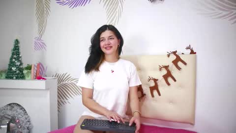 Snapshot of alexia_clark7 chatting on December 2025 03:23:01 AM alexia_clark7 online show from December 2025 03:23:01 AM