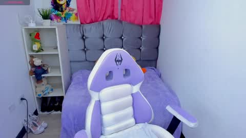 Snapshot of alexia_dussan chatting on December 2024 12:35:01 AM alexia_dussan online show from December 2024 12:35:01 AM