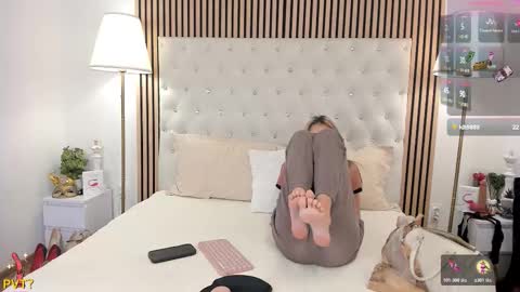 Snapshot of alexialush chatting on October 2025 06:02:02 AM Alexia Sara online show from October 2025 06:02:02 AM