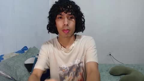 Snapshot of alexis21_ chatting on November 2025 12:16:01 PM Alexis online show from November 2025 12:16:01 PM