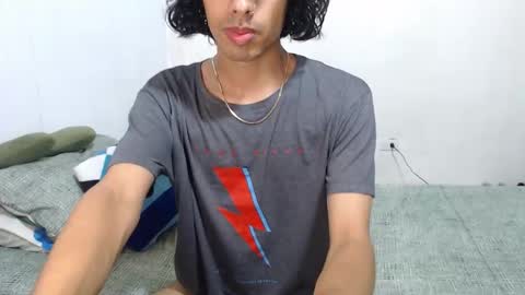 Snapshot of alexis21_ chatting on November 2025 10:38:02 AM Alexis online show from November 2025 10:38:02 AM