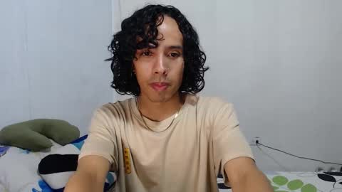 Snapshot of alexis21_ chatting on January 2026 08:16:01 AM Alexis online show from January 2026 08:16:01 AM