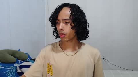 Snapshot of alexis21_ chatting on February 2026 12:45:01 PM Alexis online show from February 2026 12:45:01 PM