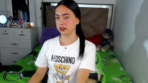 Snapshot of alexis_brown11 chatting on June 2026 01:36:02 AM -- ALEXIS -- online show from June 2026 01:36:02 AM