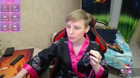 Snapshot of alexis_gordon chatting on December 2024 09:26:01 PM Alexis online show from December 2024 09:26:01 PM