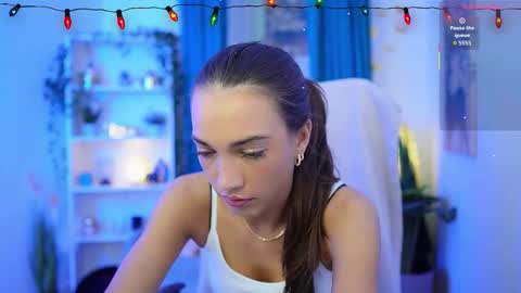 Snapshot of alexis_luv_ chatting on December 2025 02:13:01 PM Alexis online show from December 2025 02:13:01 PM