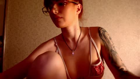 Alexis online show from December 2024 09:22:01 PM