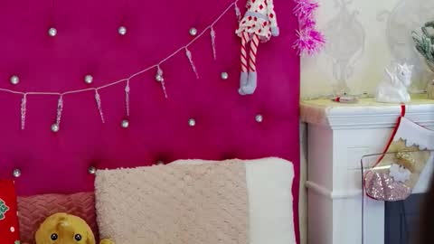 Snapshot of alexisdevine chatting on December 2025 05:23:01 AM alexisdevine online show from December 2025 05:23:01 AM