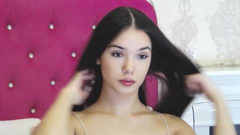 Snapshot of alexisdevine chatting on January 2026 05:22:02 AM alexisdevine online show from January 2026 05:22:02 AM