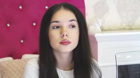 Snapshot of alexisdevine chatting on February 2026 05:19:02 AM alexisdevine online show from February 2026 05:19:02 AM