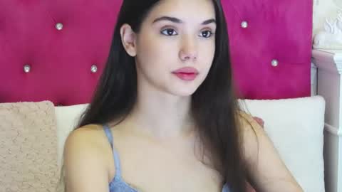 alexisdevine online show from July 2026 04:37:02 AM